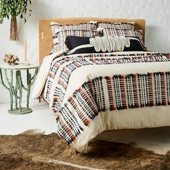 Anthropologie Woven Jarrell Queen Duvet Cover & Two Standard Shams L👀K